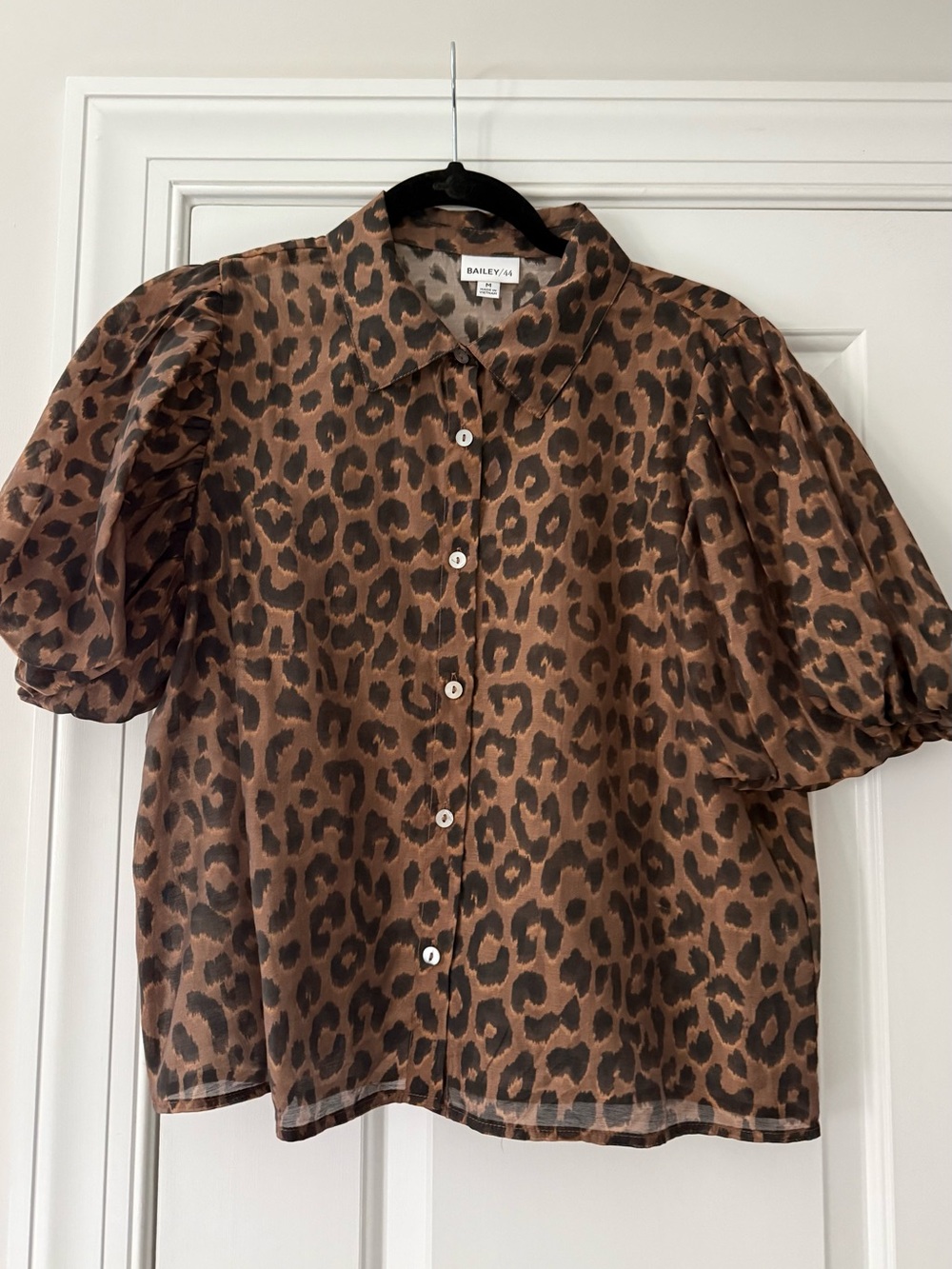 🌟BAILEY/44 Babette Leopard Print Puff Sleeve Blouse